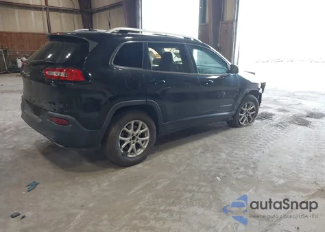2016 Jeep Cherokee Latitude z USA, uszkodzony, nr VIN 1C4PJMCS3GW241848